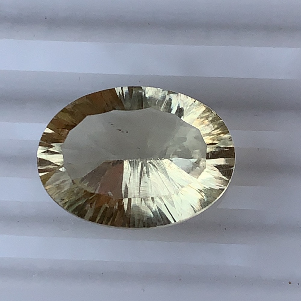 12.39 Ct Oval Master Cut Lemon Quartz Gemstone - Picture 10 of 13